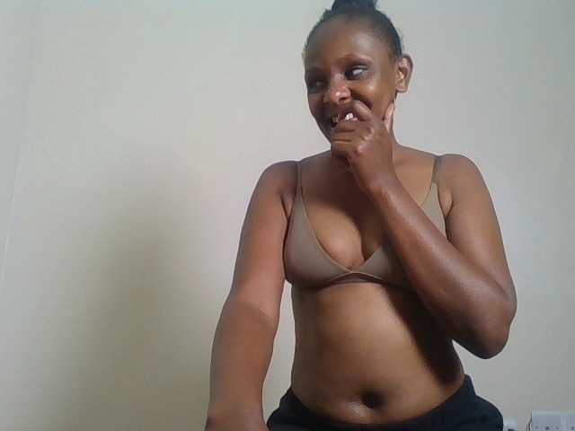 Angya live cam on BongaCams