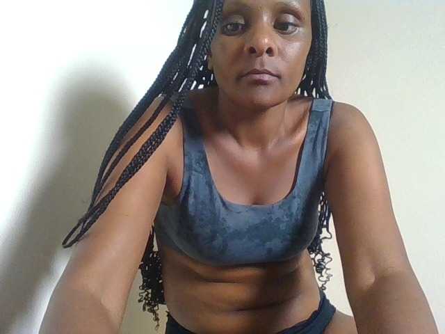 Angya live cam on BongaCams