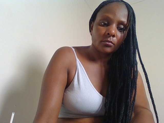 Angya live cam on BongaCams
