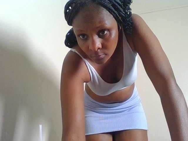 Angya live cam on BongaCams