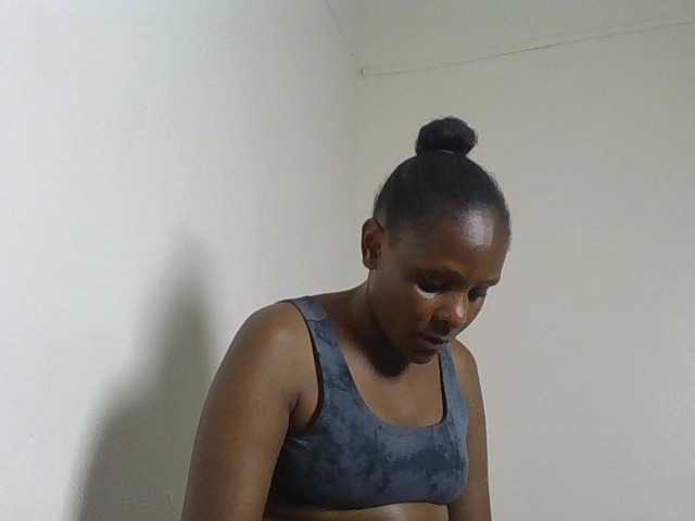 Angya live cam preview