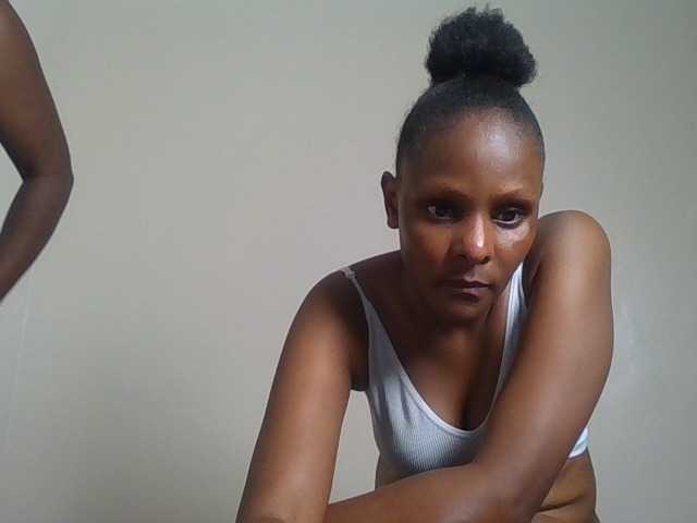 Angya live cam on BongaCams