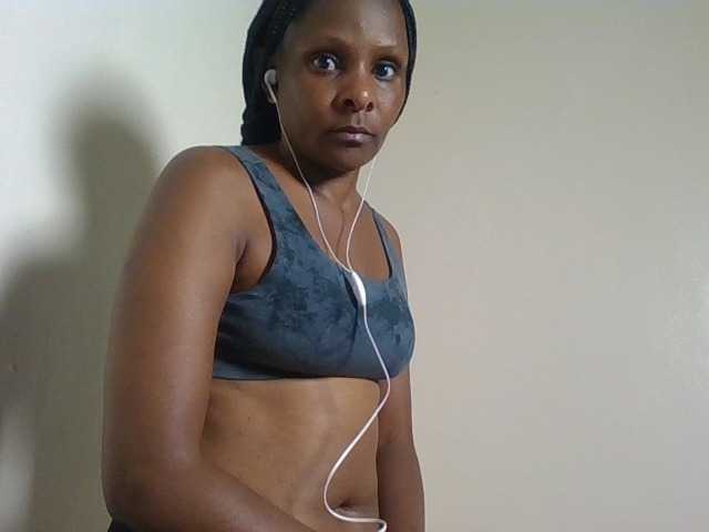 Angya live cam on BongaCams