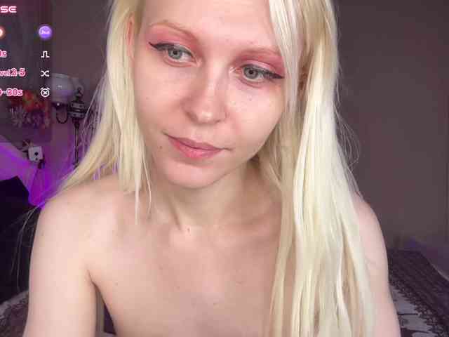 evie-angel Live Webcam on BongaCams