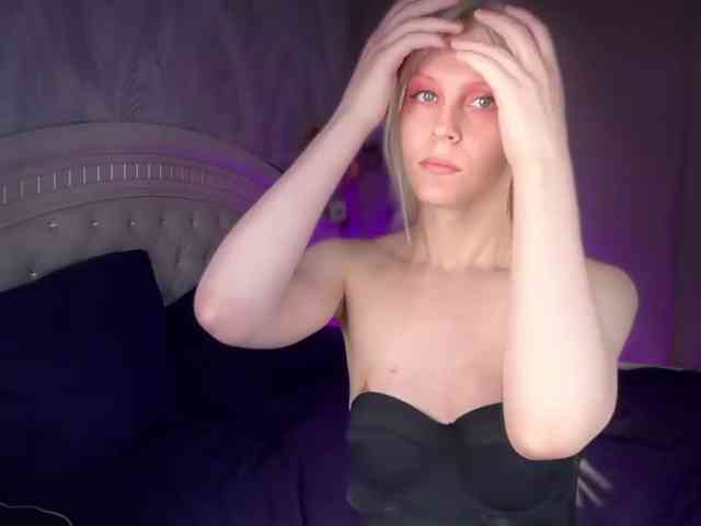 evie-angel