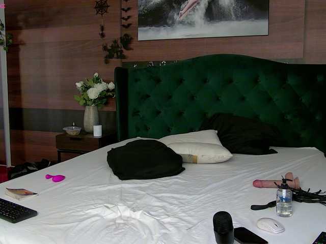 EveyMint live cam on BongaCams