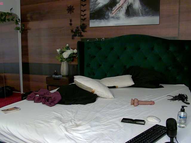 EveyMint live cam on BongaCams