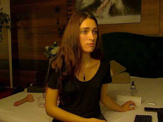 EveyMint live cam on BongaCams