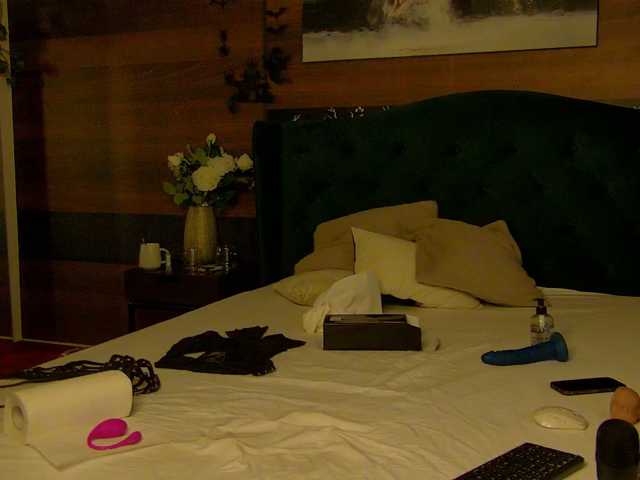 EveyMint live cam on BongaCams