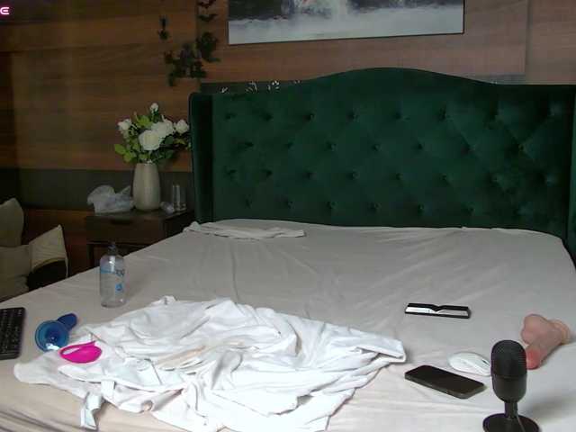 EveyMint live cam on BongaCams