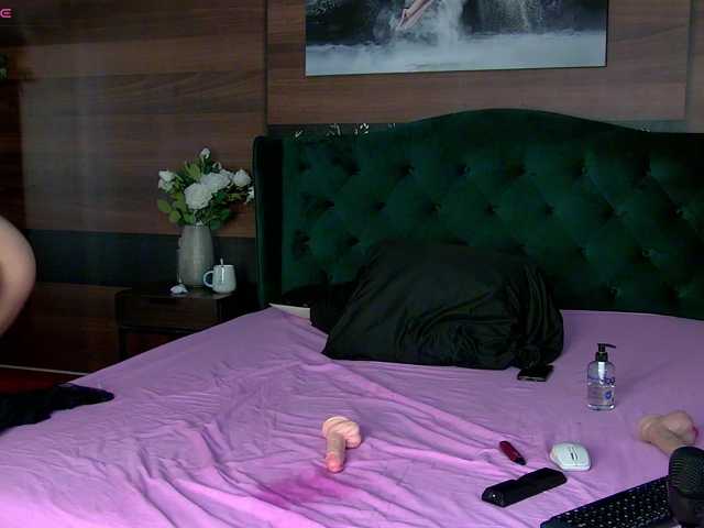 EveyMint live cam on BongaCams