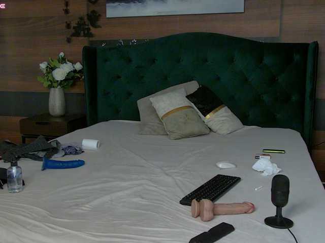 EveyMint live cam on BongaCams