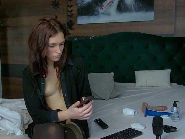 EveyMint live cam on BongaCams