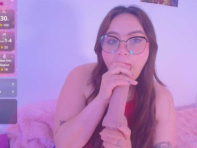 Rosse-Bell20, live now on BongaCams