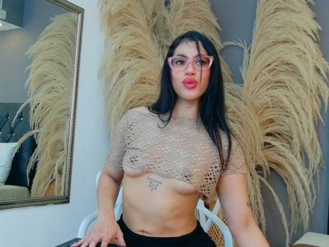 GiaaMonroe live cam on BongaCams
