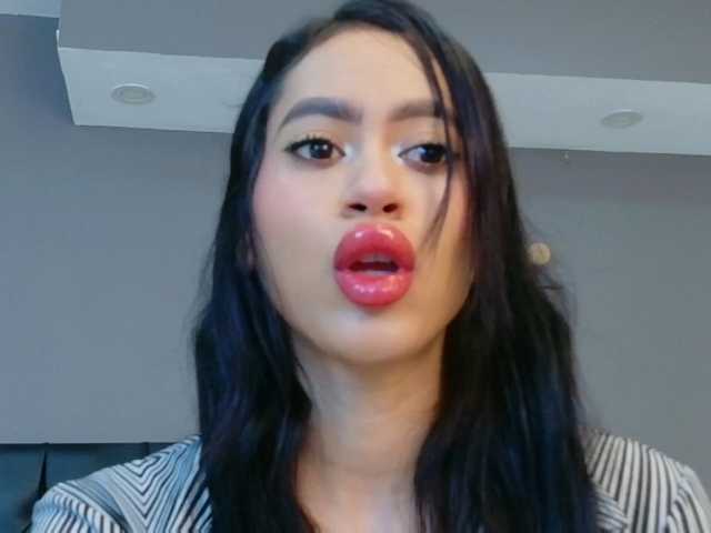GiaaMonroe live cam on BongaCams