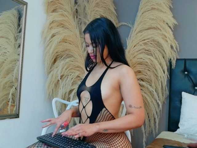 GiaaMonroe live cam on BongaCams