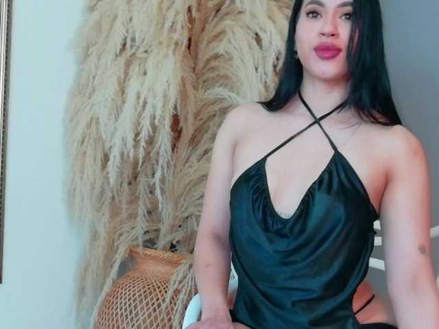 GiaaMonroe live cam preview