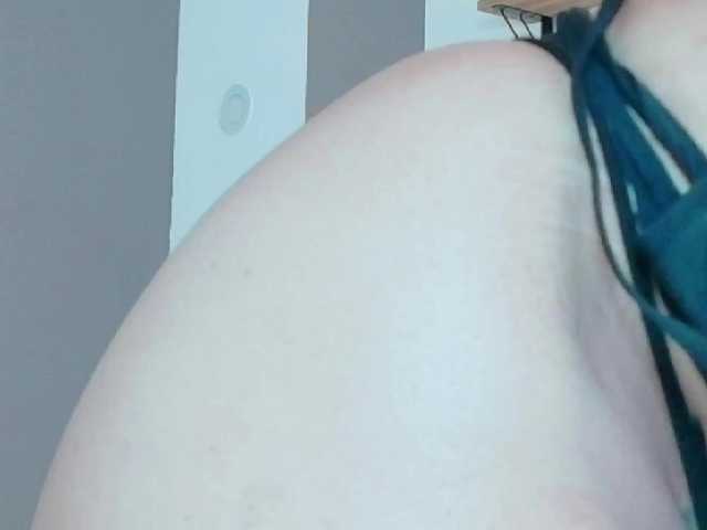 GiaaMonroe live cam preview