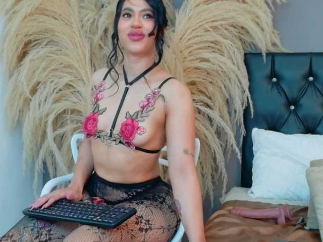 GiaaMonroe live cam on BongaCams