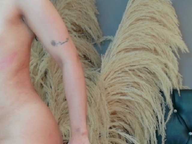 GiaaMonroe live cam on BongaCams