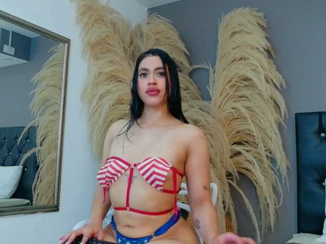 GiaaMonroe live cam preview
