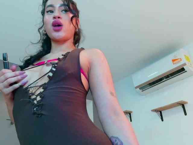 Modèle: GiaaMonroe