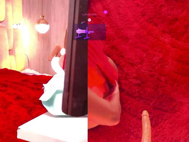 RhiaNeal live cam on BongaCams
