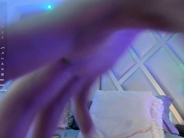 MarieLennox live cam on BongaCams