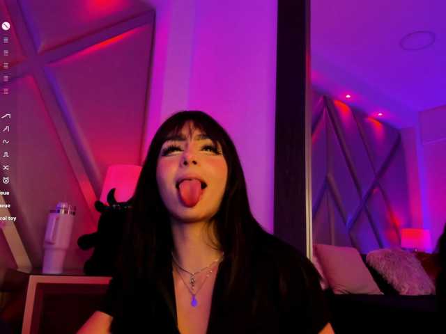 MarieLennox live cam on BongaCams