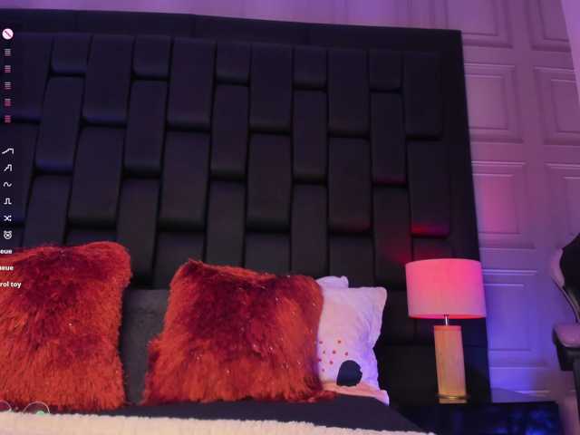 MarieLennox live cam on BongaCams