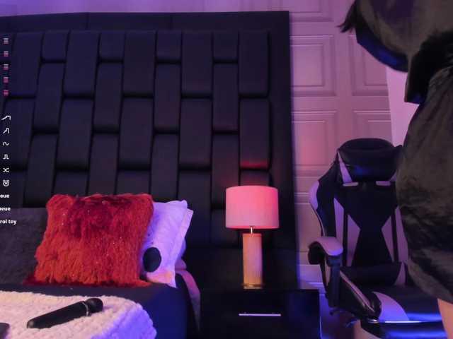 MarieLennox live cam on BongaCams