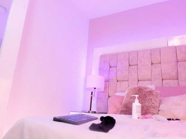 MarieLennox live cam on BongaCams