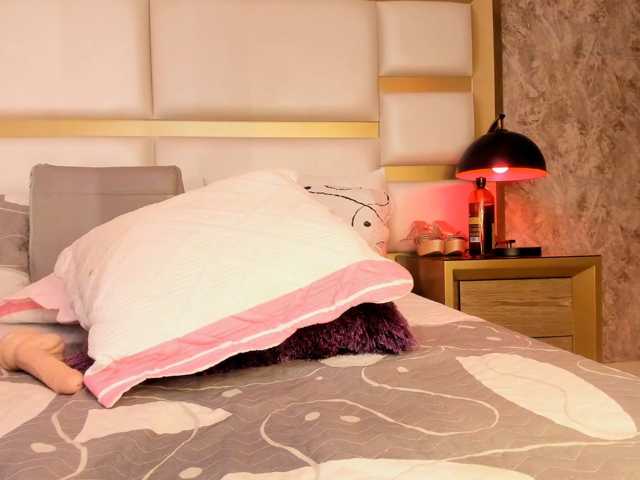 MarieLennox live cam on BongaCams