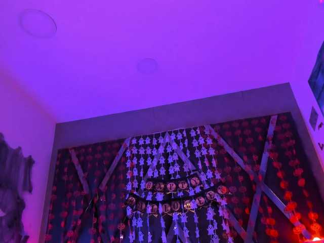 MarieLennox live cam on BongaCams