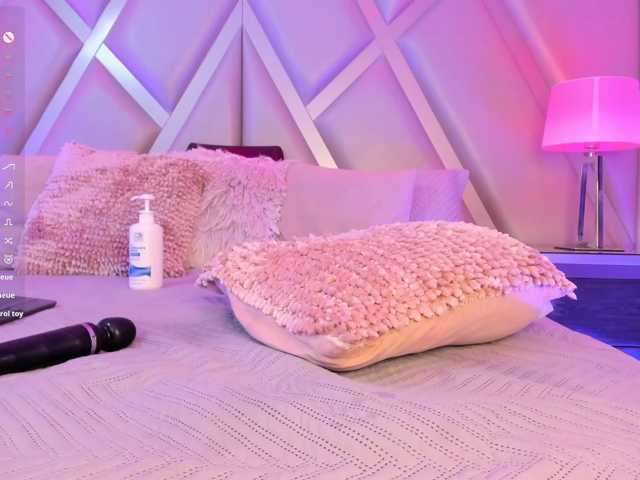MarieLennox live cam on BongaCams