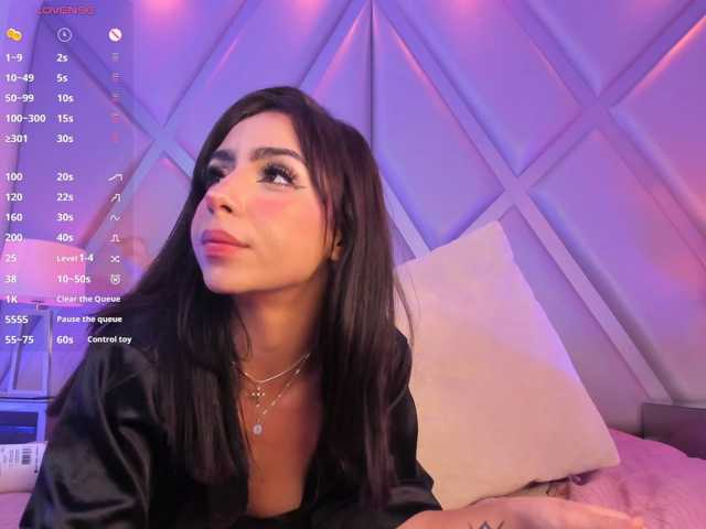MarieLennox live cam on BongaCams