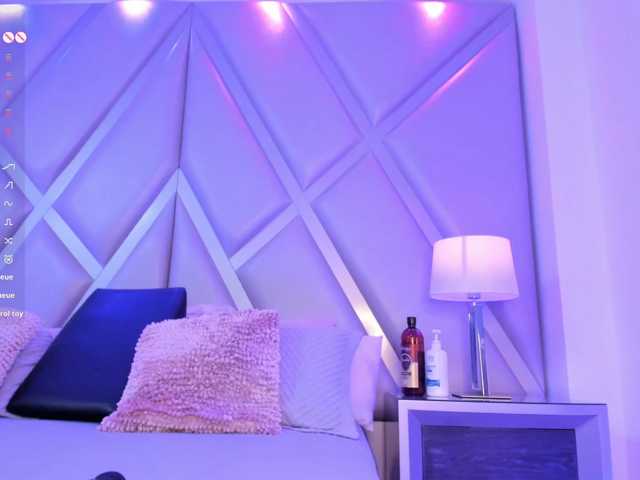 MarieLennox live cam on BongaCams