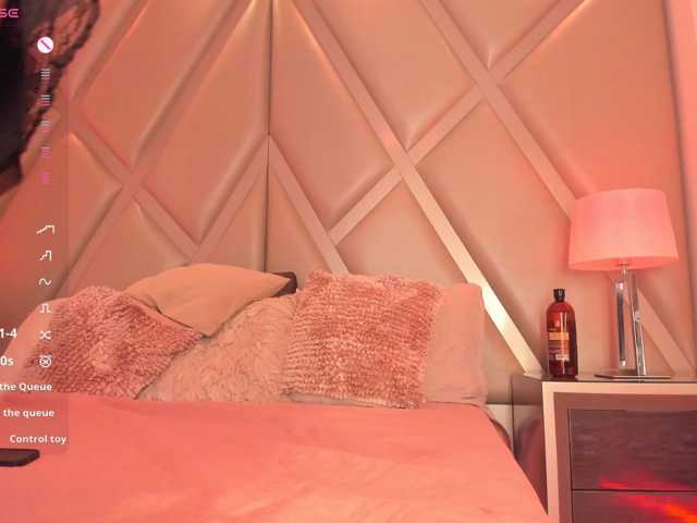 MarieLennox live cam on BongaCams