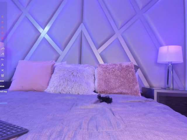 MarieLennox live cam on BongaCams