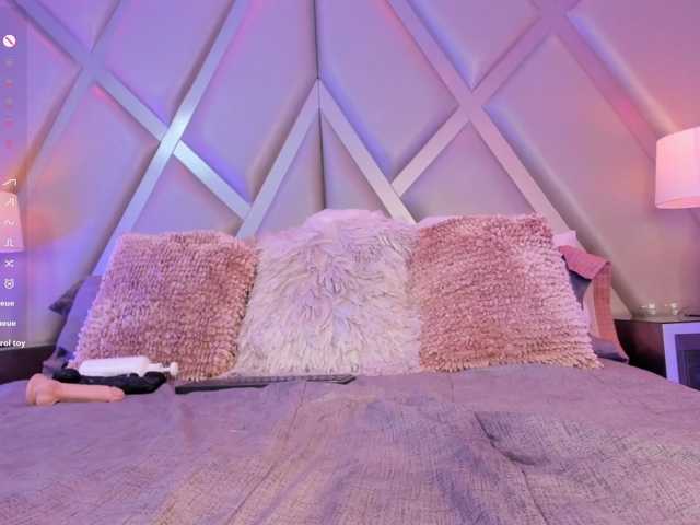 MarieLennox live cam on BongaCams