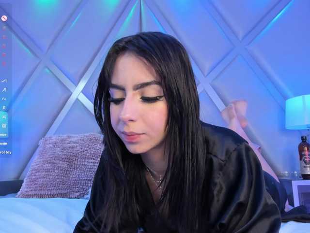 MarieLennox live cam on BongaCams