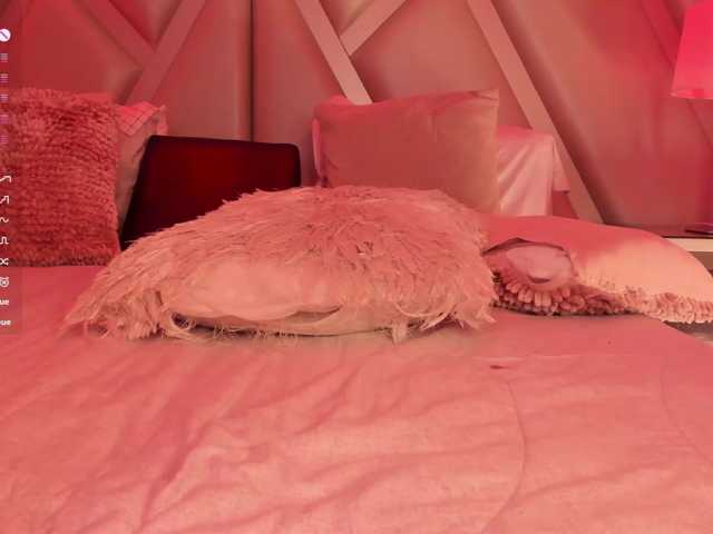 MarieLennox live cam on BongaCams