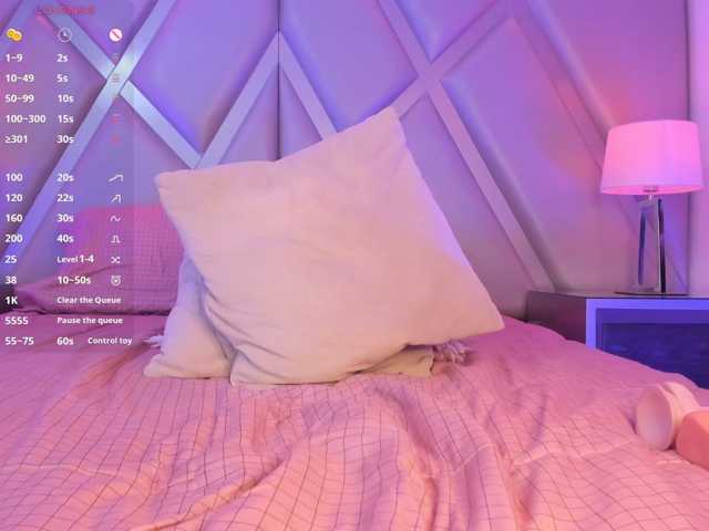 MarieLennox live cam on BongaCams