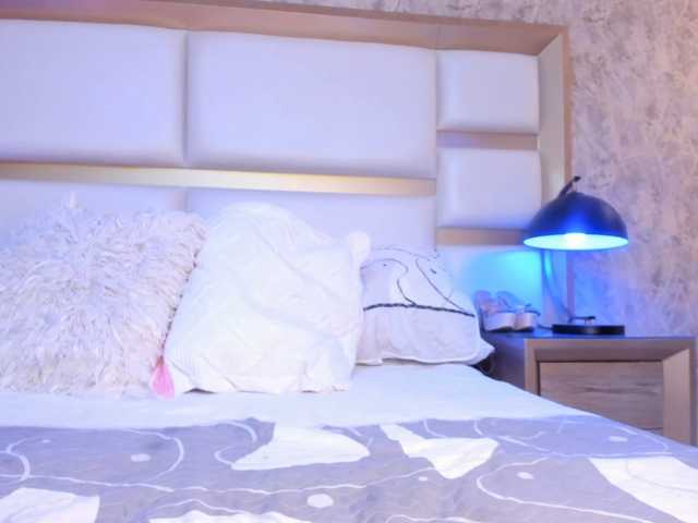 MarieLennox live cam on BongaCams