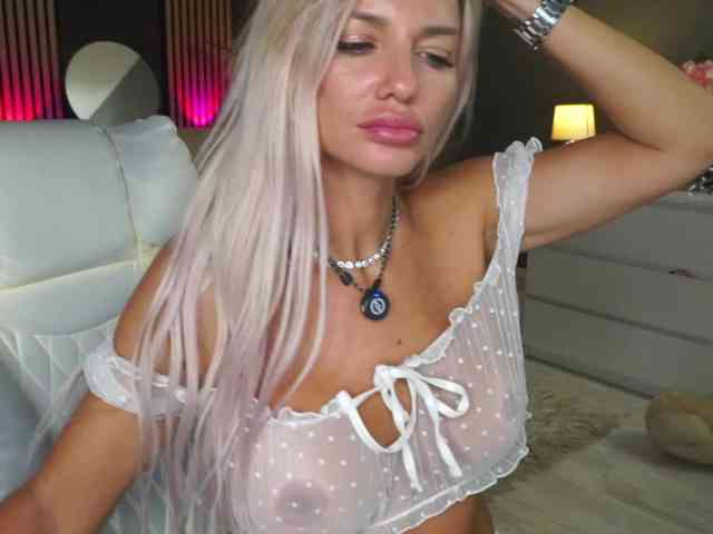 Angeleyesblue webcam
