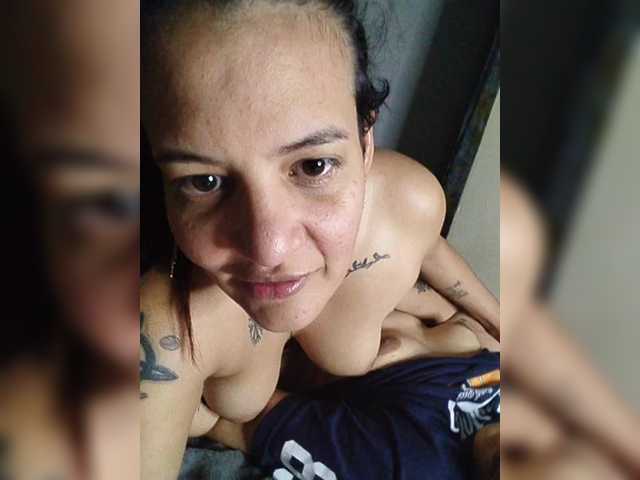 destrukturadas live cam on BongaCams