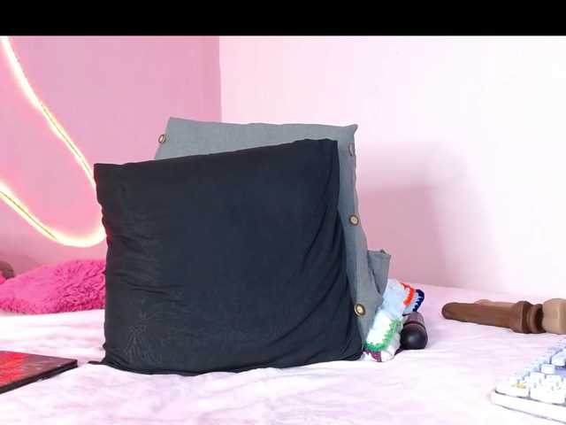AlanaRouse webcam