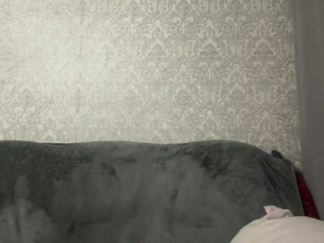 pearlmoonf live cam on BongaCams