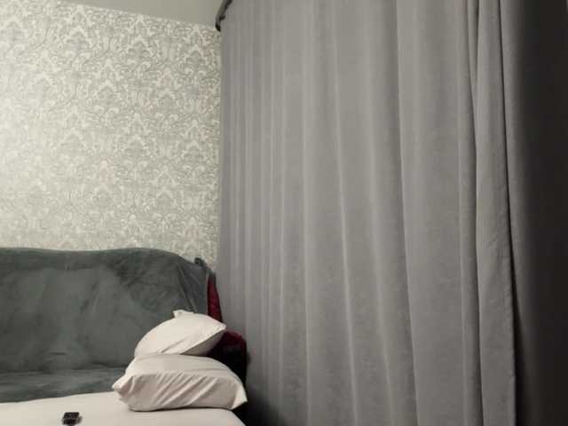 pearlmoonf live cam on BongaCams